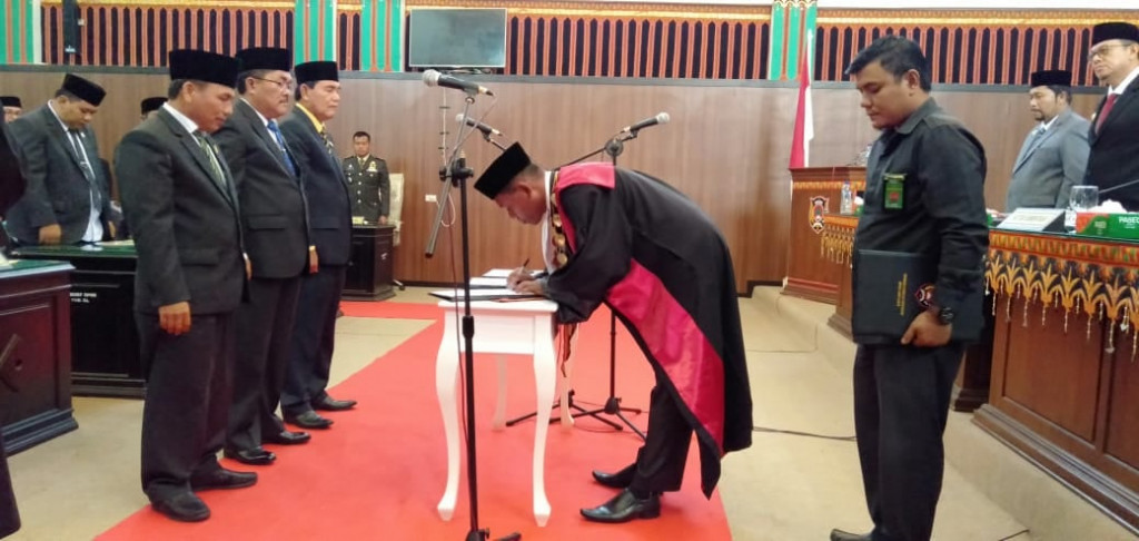 H.Ali Husin Resmi Jadi Ketua DPRK Gayo Lues Masa Jabatan 2019-2024